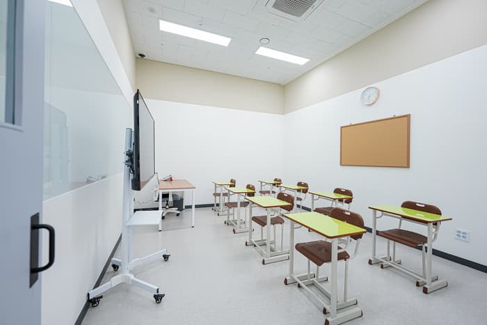 밝고 쾌적한 교실